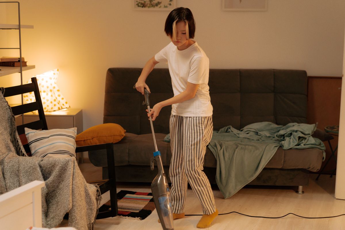 Weekly or Every 15 Days: How Often Should Your Home Be Cleaned?
